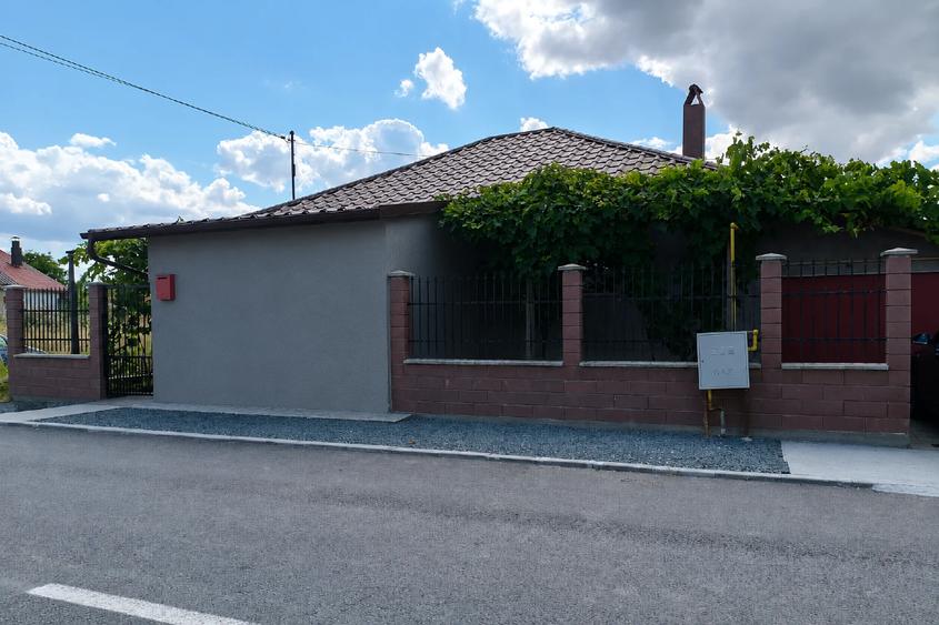 Casă individuală cu 4 camere cu Teren 1000 Mp în Limanu