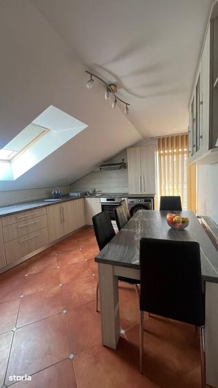 Apartament cu 2 camere decomandat în Pârneava
