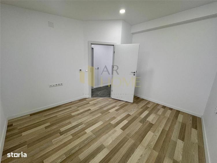 Casă cu 4 camere cu Teren 416 Mp în Păulești