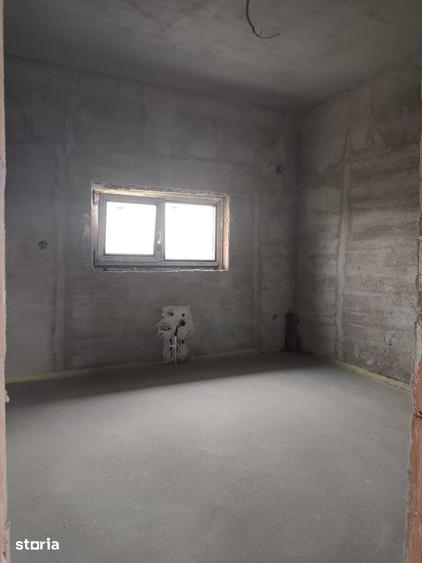 FARA COMISION Sabareni casa mare 3 camere 2 bai beci PARTER placa 500m - 5