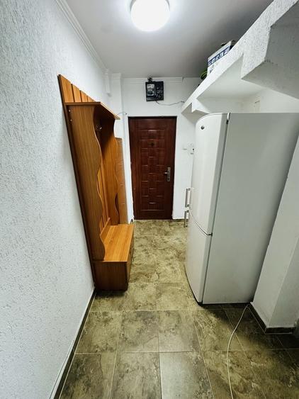 Apartament cu 2 camere decomandat în Vest