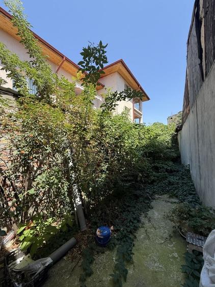 Casă individuală cu 3 camere cu Canalizare în Iancului