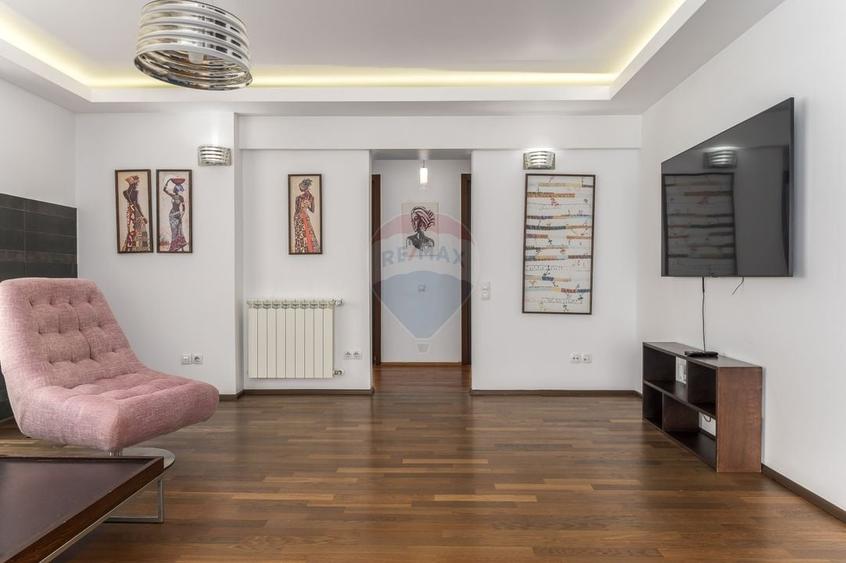 Apartament cu 4 camere semidecomandat, mobilat în Herăstrău