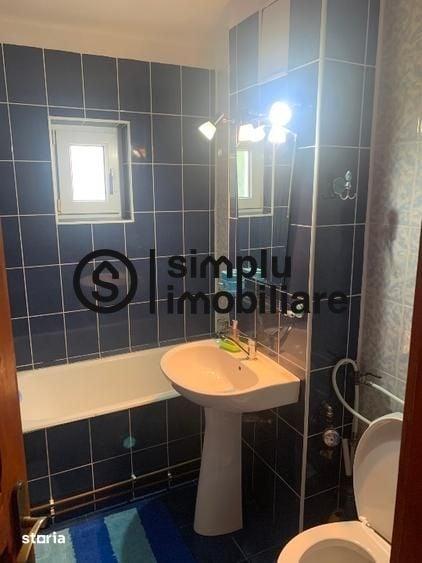 Apartament cu 2 camere semidecomandat în 1 Mai
