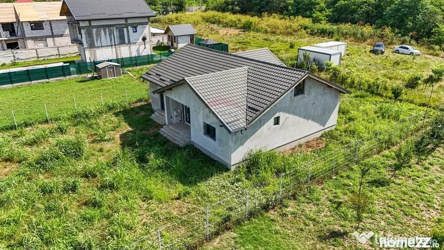 Casă cu 4 camere cu Teren 1007 Mp în Central