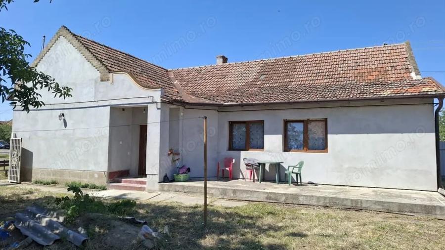 Casă cu 3 camere cu Teren 508 Mp în Central