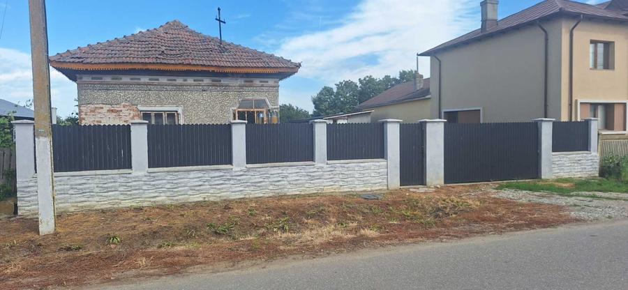 Casă cu 3 camere în Exterior Vest