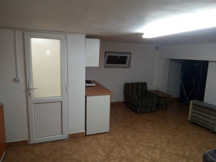 Spațiu comercial, de 28 mp, în Someșeni