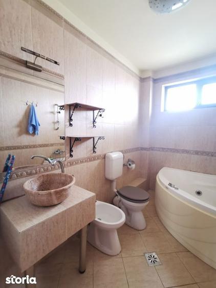 Apartament cu 3 camere în Borhanci