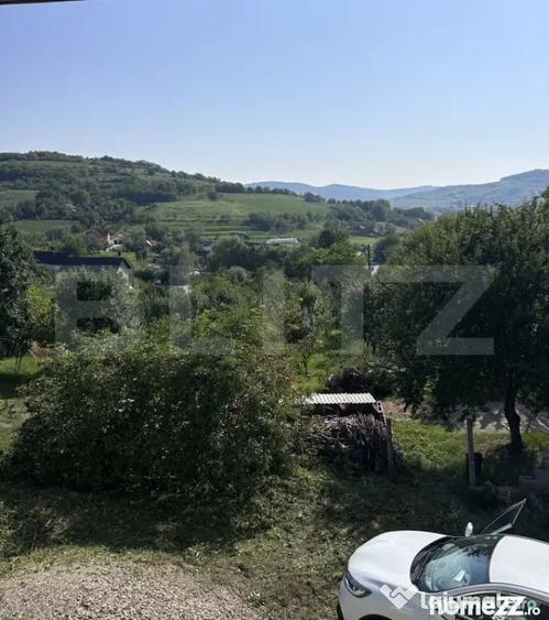 Casă cu 4 camere cu Teren 500 Mp în Gherla