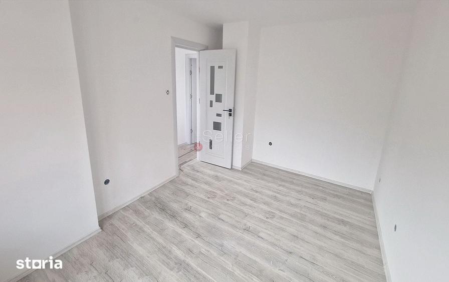 Casă cu 5 camere cu Teren 273 Mp în Central