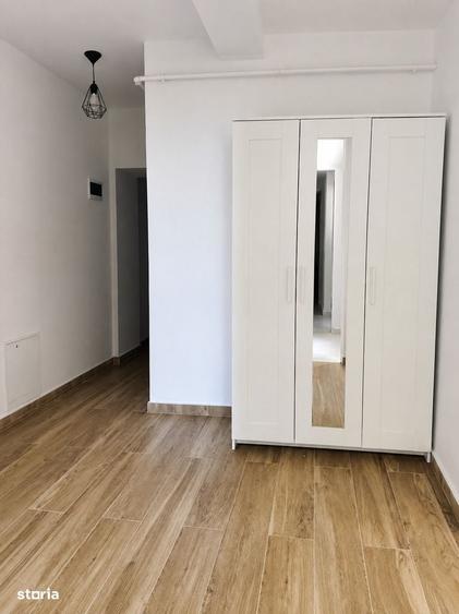 Garsonieră decomandată în Central