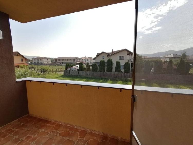 Apartament cu 3 camere în Florești