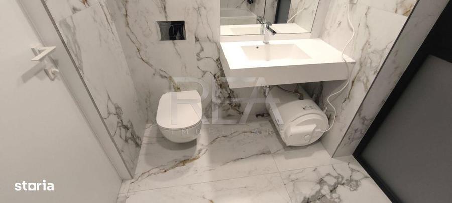 Apartament cu 3 camere semidecomandat, mobilat în Tei
