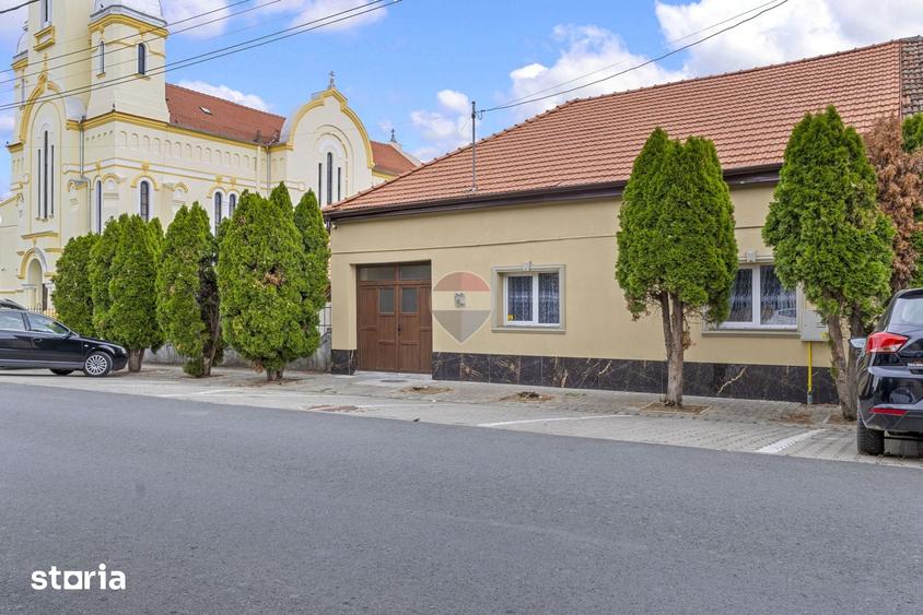 Casă cu 3 camere cu Teren 435 Mp în Ultracentral