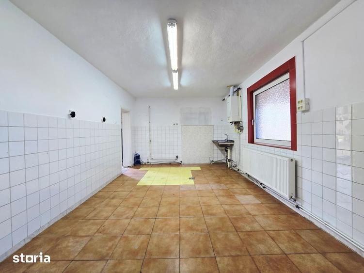 Spațiu comercial, de 120 mp, în Bujac