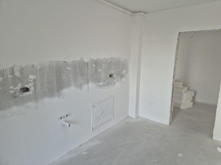 Apartament cu 2 camere în Apărătorii Patriei