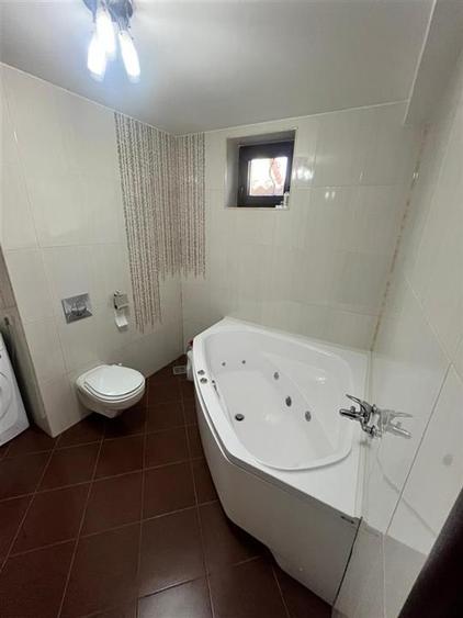 Casă individuală cu 5 camere cu Teren 405 Mp în Hărman