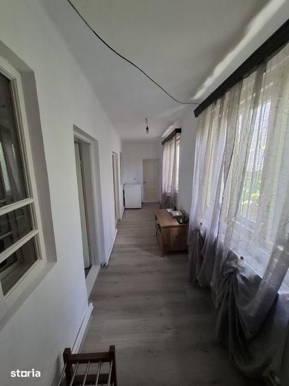 Casă cu 5 camere cu Teren 243 Mp în Brestei