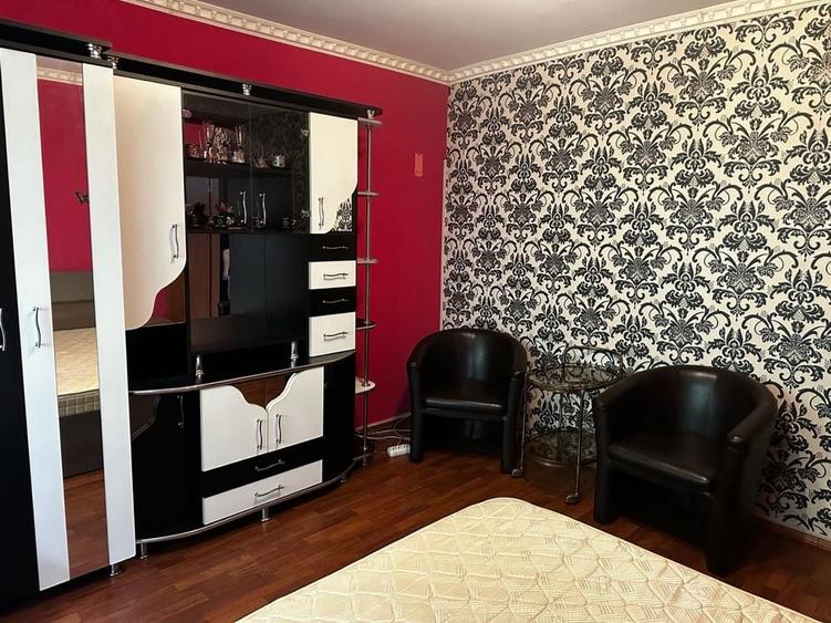 Garsonieră decomandată în Rogerius