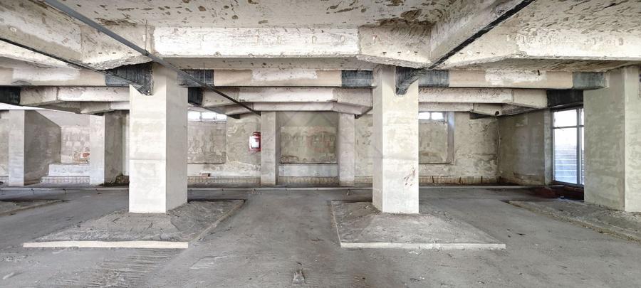 Spațiu comercial, de 381.39999389648 mp, în Central