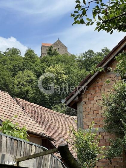 Casă cu 4 camere în Cisnădioara