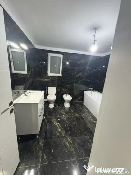 Casă cu 5 camere cu Teren 500 Mp în Central