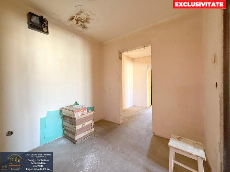 Apartament cu 3 camere decomandat în Micro 17