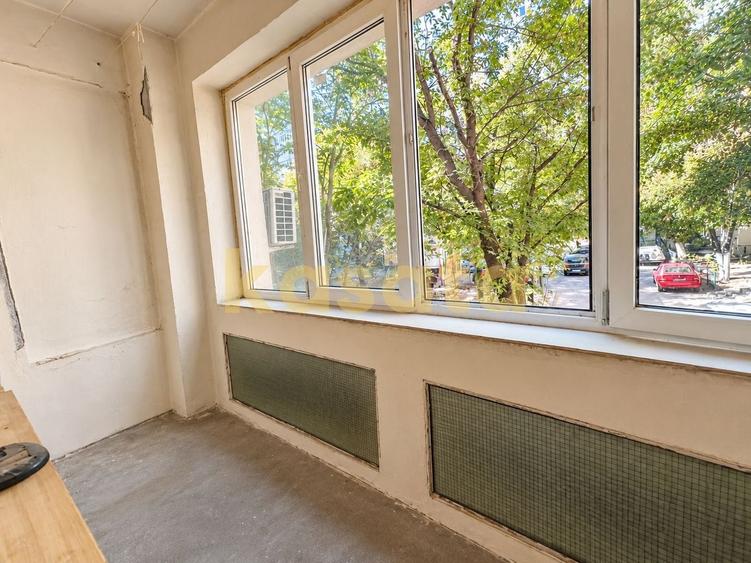 Apartament cu 3 camere decomandat în Vitan