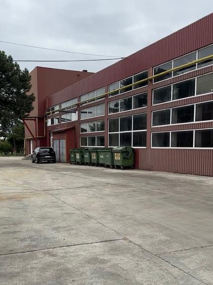 Spațiu industrial, de 300 mp, în Est