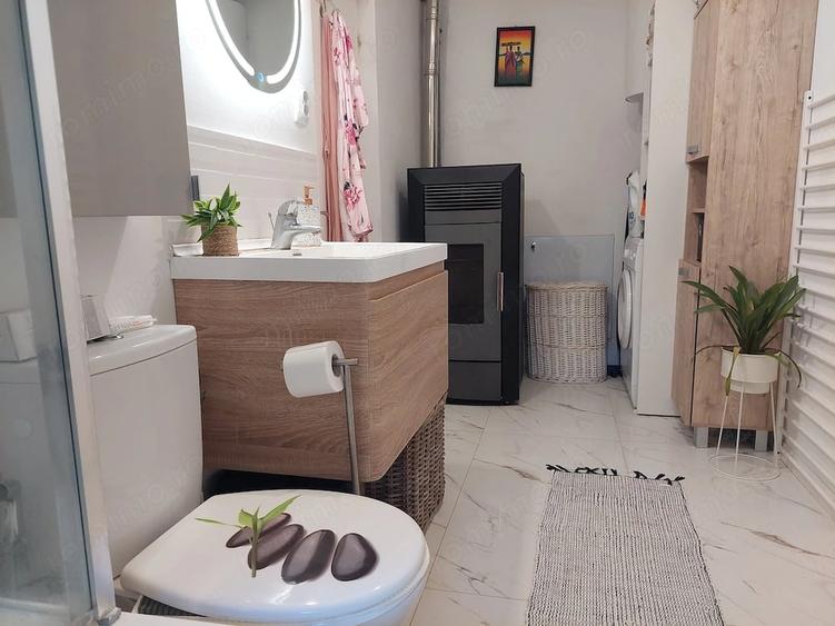 Casă cu 3 camere cu Teren 606 Mp în Almașu Sec