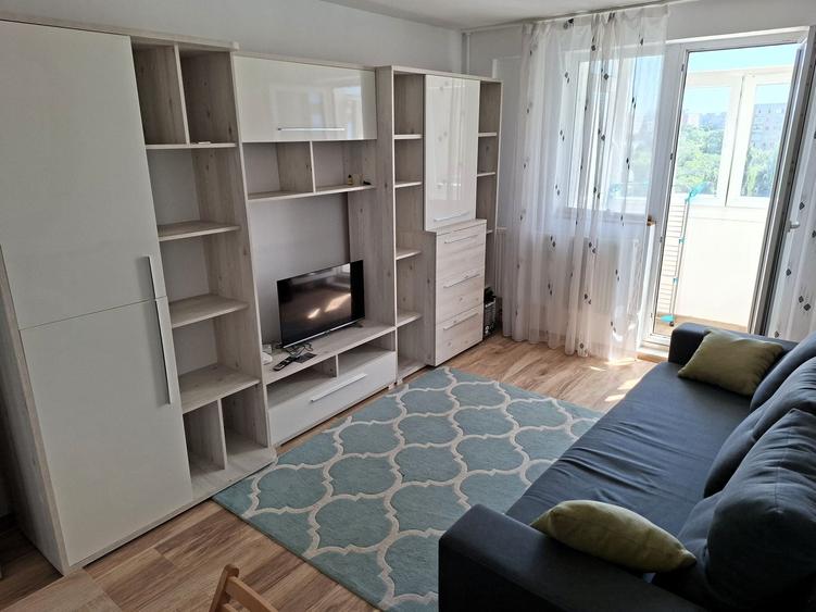 Apartament cu 2 camere decomandat în Drumul Taberei