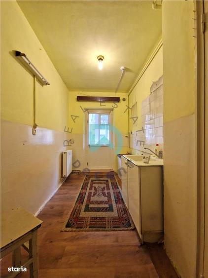 Apartament cu 2 camere decomandat în Tractorul — fotografia 1