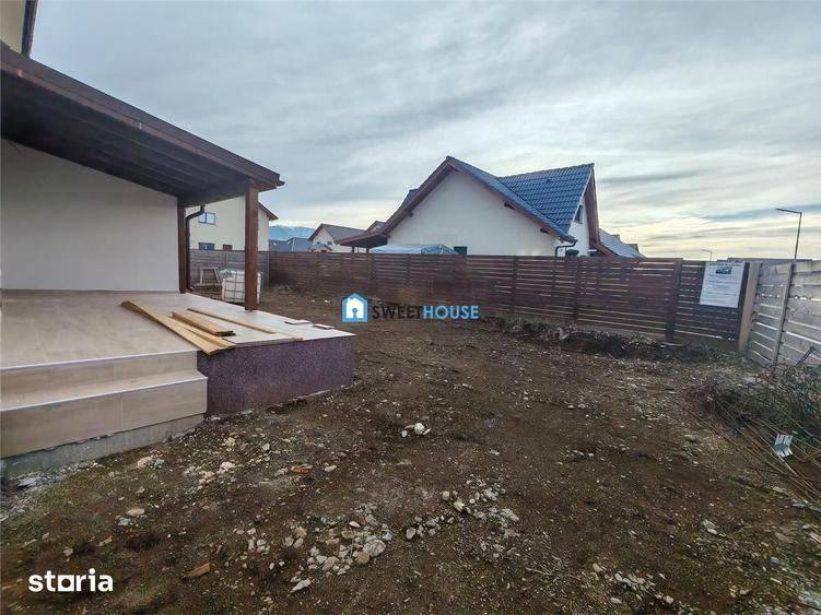 Casă cu 5 camere cu Teren 250 Mp în Central