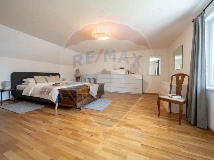Casă cu Teren 2236 Mp în Ultracentral