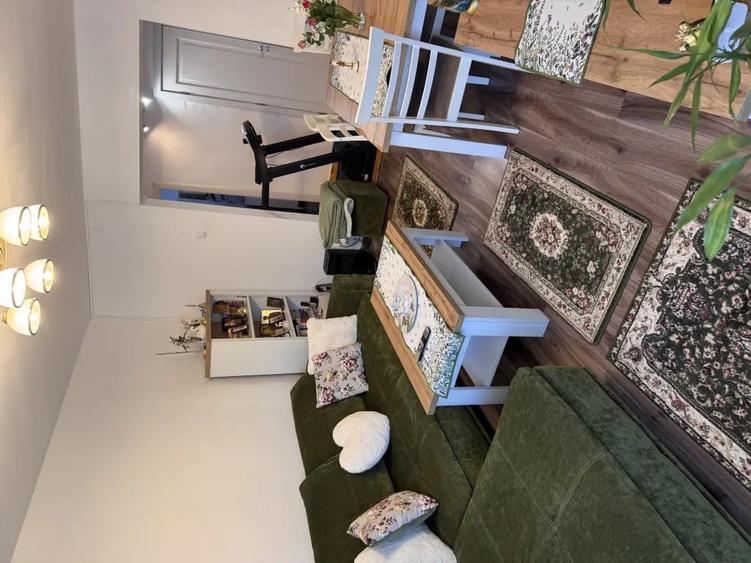 Apartament cu 4 camere decomandat în Tudor