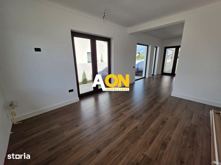 Casă cu 4 camere cu Teren 500 Mp în Micești
