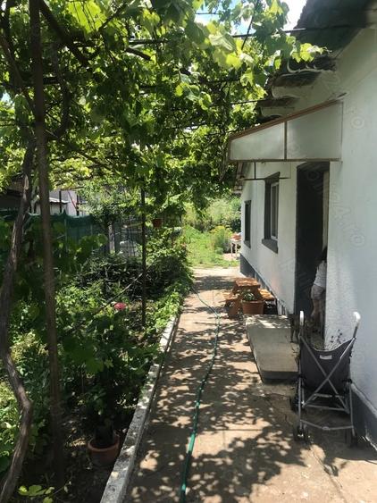 Casă cu 5 camere cu Teren 548 Mp în Eforie