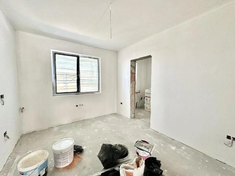 Casă cu 4 camere cu Teren 350 Mp în Moșnița Veche