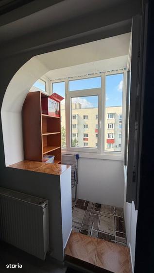 Apartament cu 2 camere decomandat, mobilat în Berceni