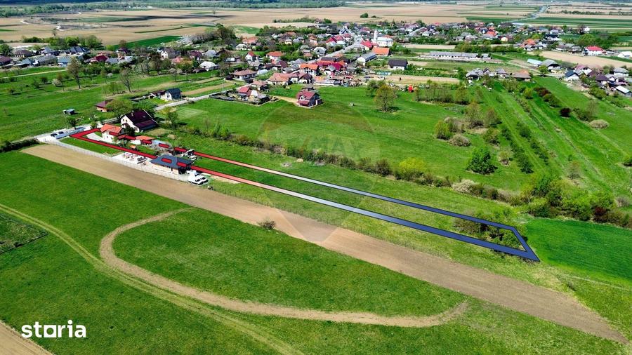 Casă cu 4 camere cu Teren 2900 Mp în Ardusat