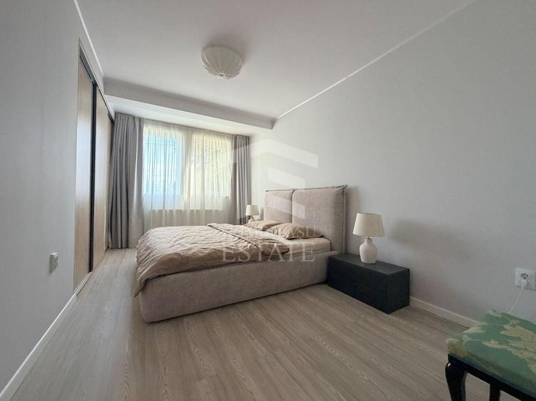 Apartament cu 3 camere decomandat, mobilat în Crișan
