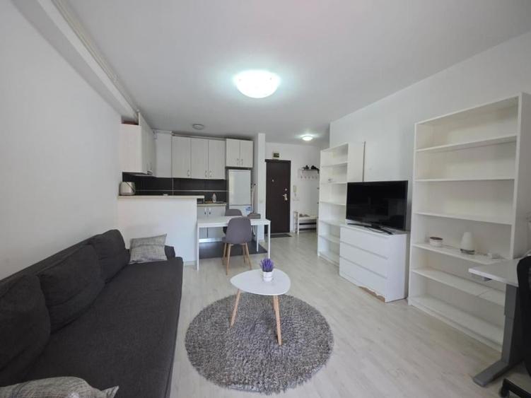 Apartament cu 2 camere în Parcul Carol