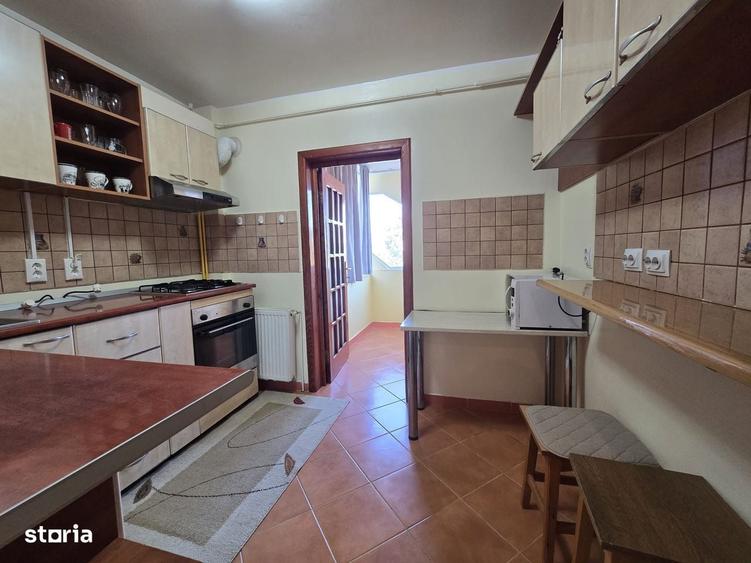 3 camere decomandate, Piata Centrala, etaj 3, mobilat si utilat - 2