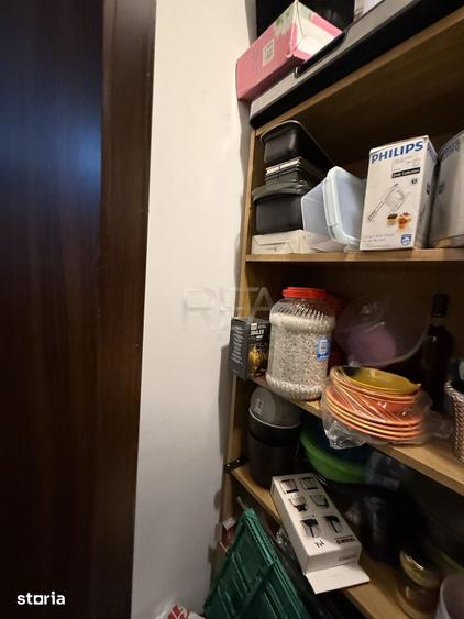 Apartament cu 3 camere decomandat în Drumul Taberei