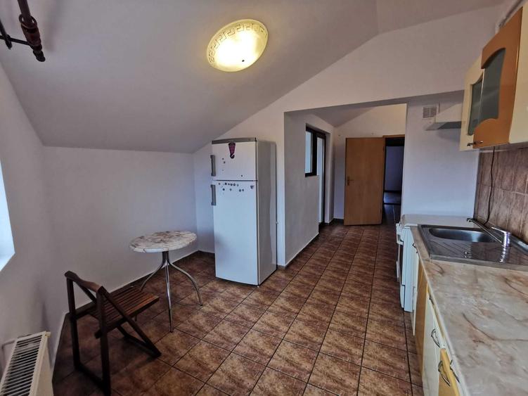 Garsonieră decomandată în Valea Aurie