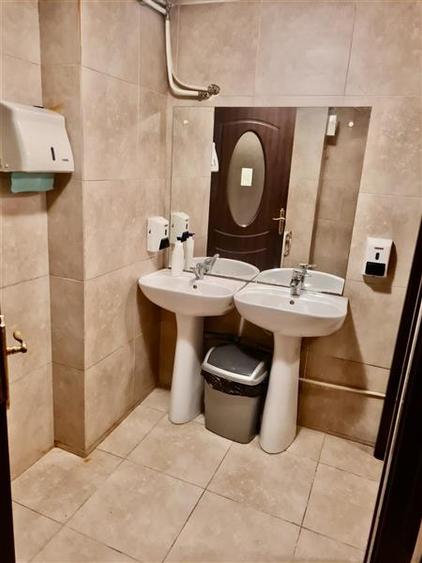 Casă cu 4 camere cu Teren 4500 Mp în Schitu Duca