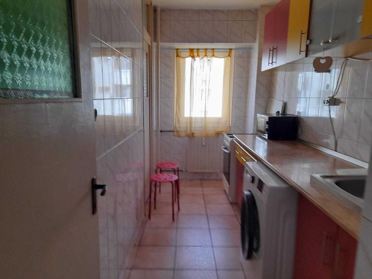 Garsonieră decomandată în Iancului