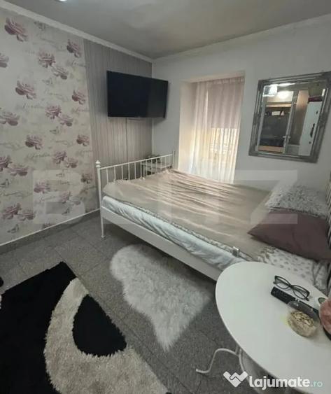 Apartament cu 5 camere decomandat în Central