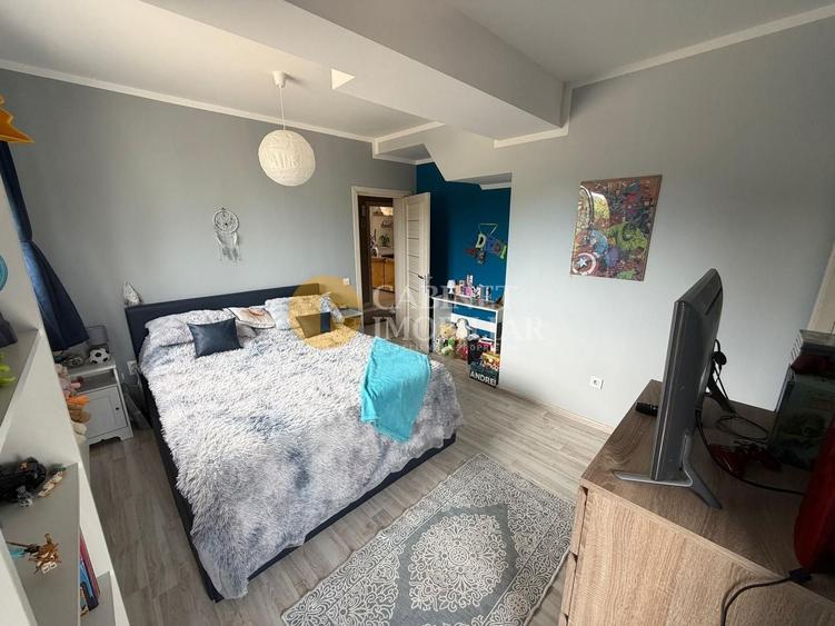 Apartament cu 3 camere decomandat, mobilat în Vișani